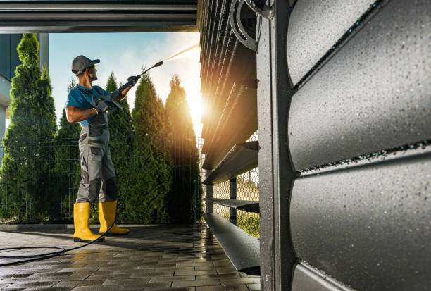Best Patio and Deck Pressure Washing  in Redlands, CA